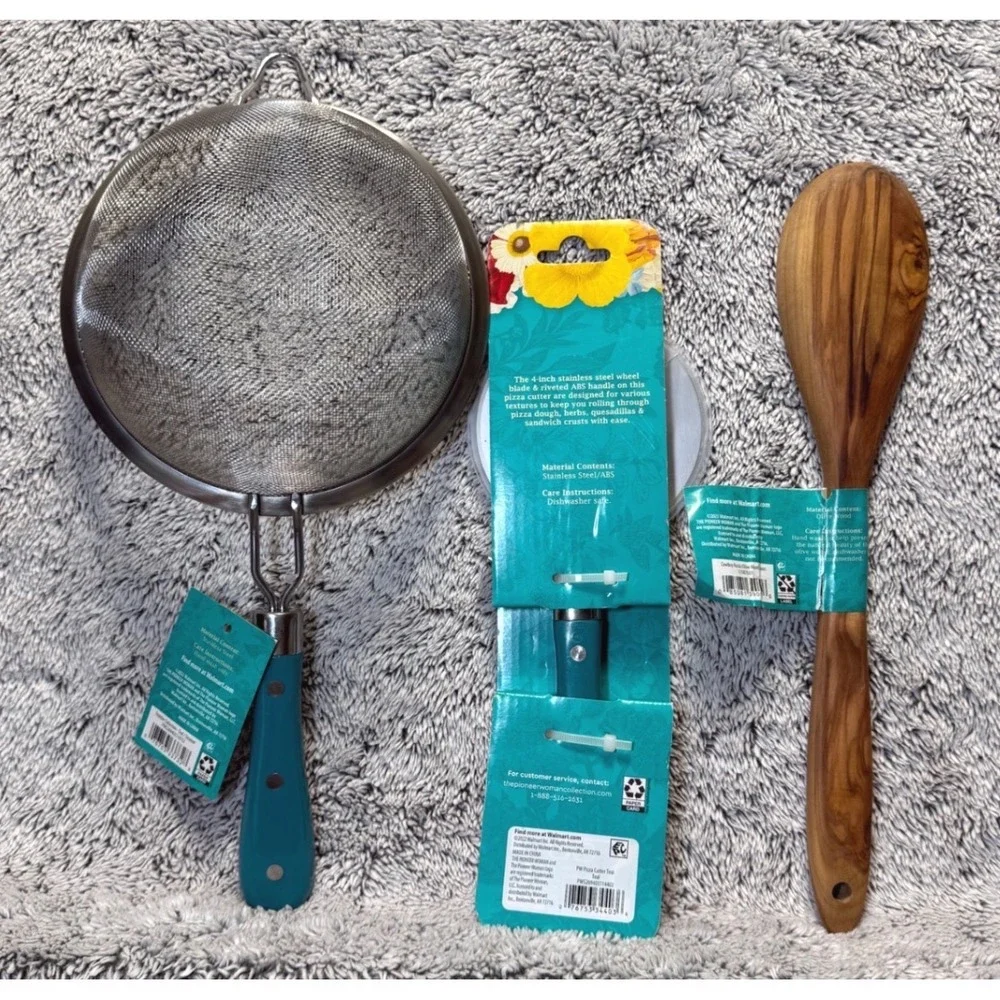 Pioneer Woman Frontier Collection Teal 3pc Kitchen Lot Strainer Pizza Cutter NEW